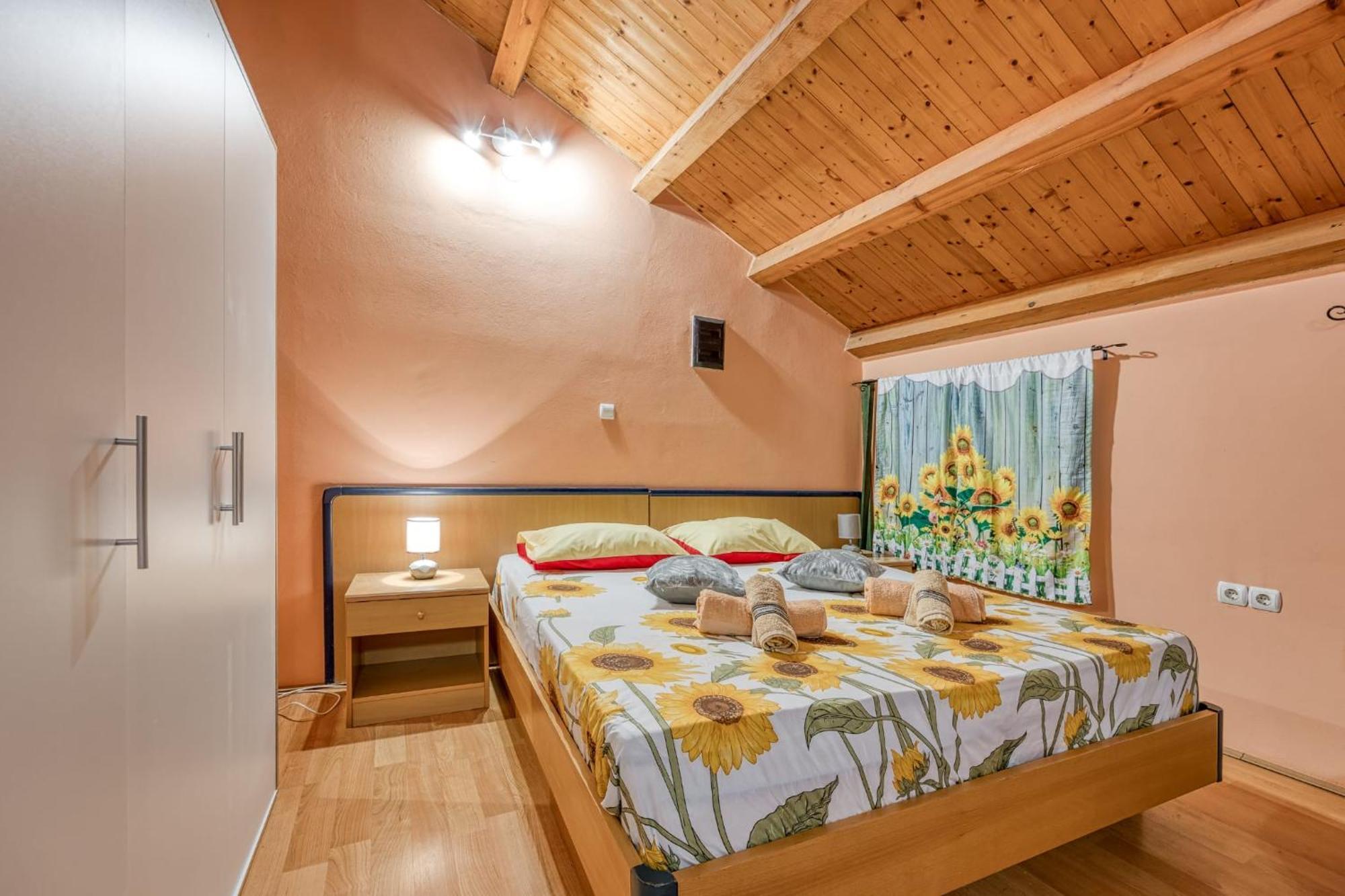 App Bonic Apartment Veli Losinj Exterior photo